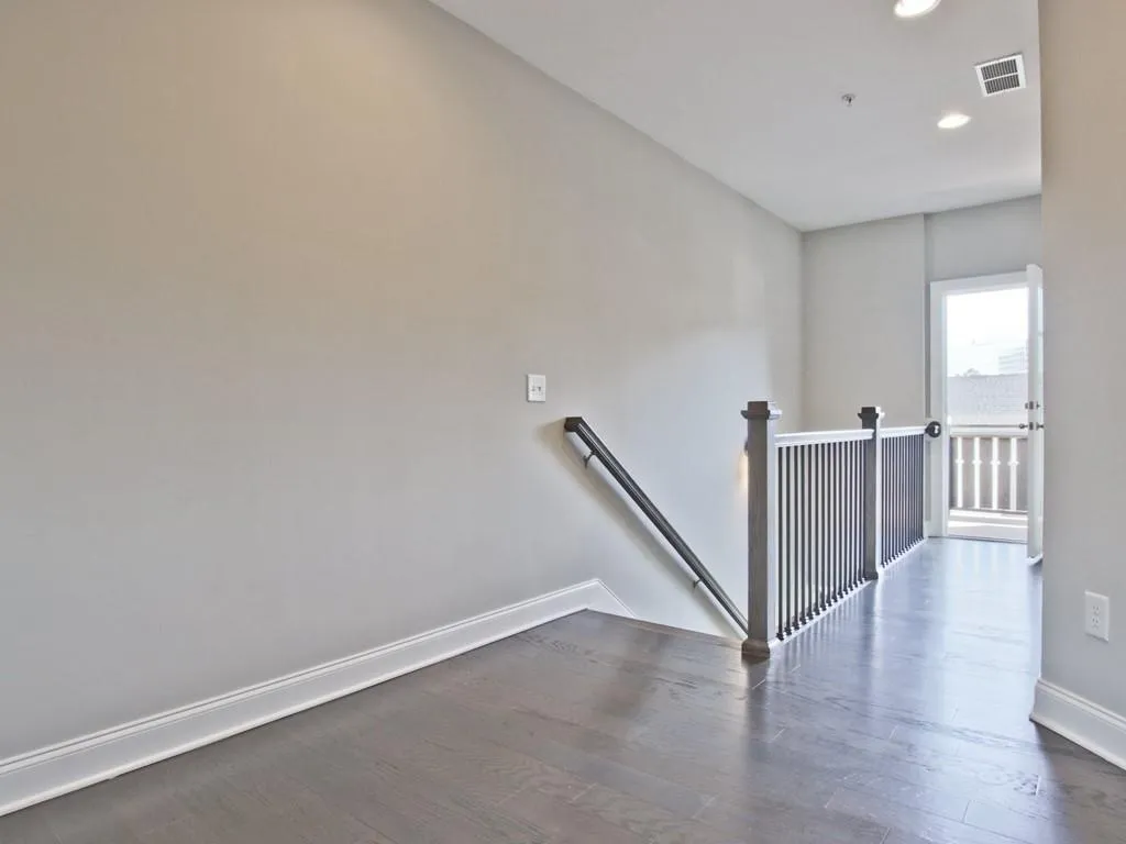 6655 Sterling Drive Unit 658, Sandy Springs, Georgia 30328, 3 Bedrooms Bedrooms, ,3 BathroomsBathrooms,Residential,Sold,6655 Sterling Drive Unit 658,6828456