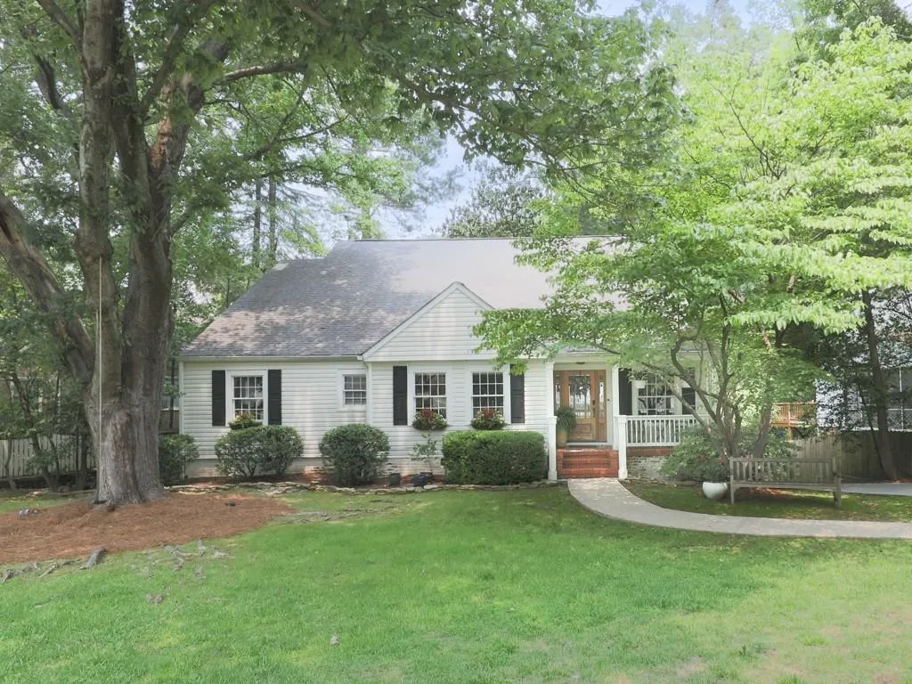 646 Darlington Circle Ne, Atlanta, Georgia 30305, 5 Bedrooms Bedrooms, ,4 BathroomsBathrooms,Residential,For Sale,646 Darlington Circle Ne,7591597