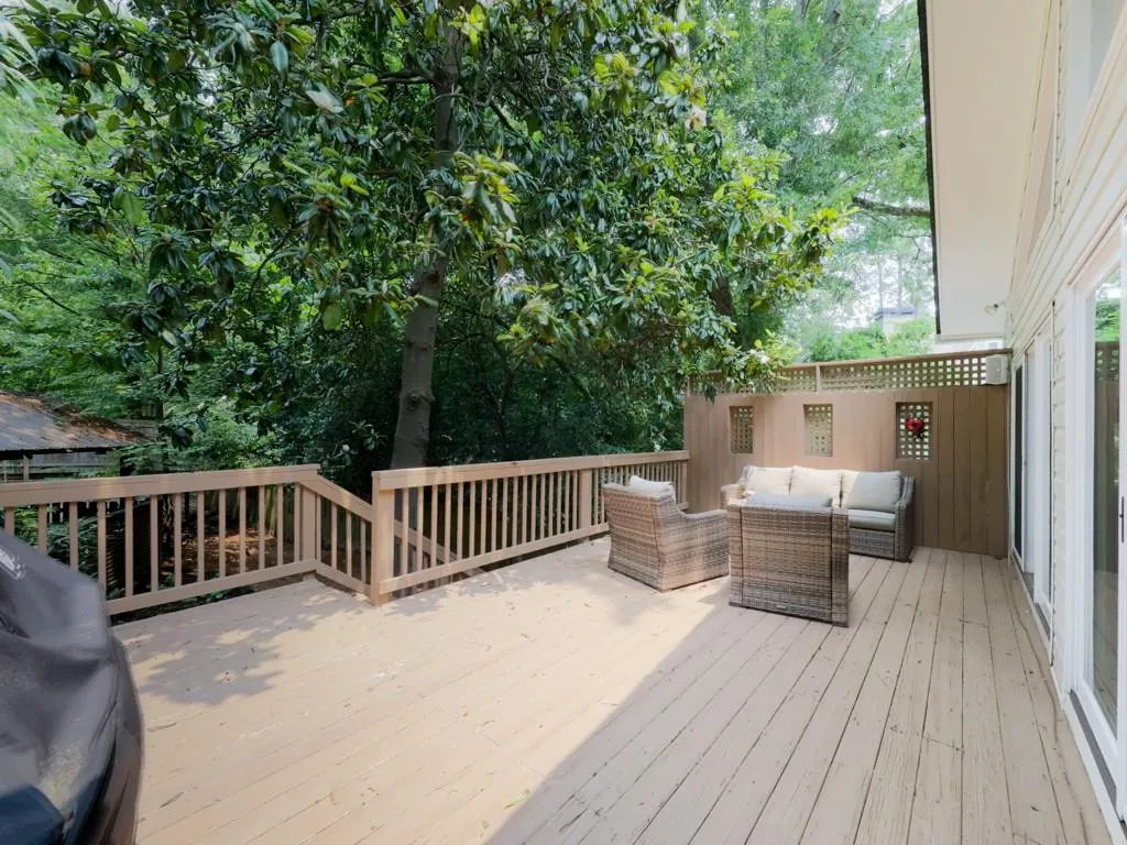 646 Darlington Circle Ne, Atlanta, Georgia 30305, 5 Bedrooms Bedrooms, ,4 BathroomsBathrooms,Residential,For Sale,646 Darlington Circle Ne,7591597