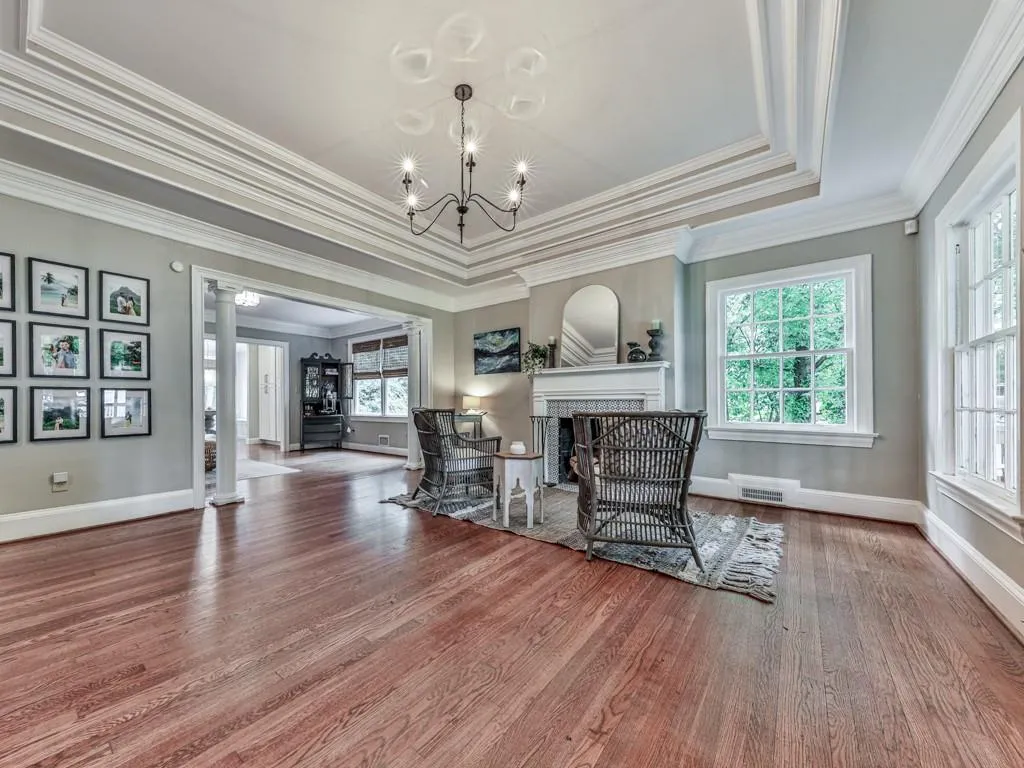 646 Darlington Circle Ne, Atlanta, Georgia 30305, 5 Bedrooms Bedrooms, ,4 BathroomsBathrooms,Residential,For Sale,646 Darlington Circle Ne,7591597