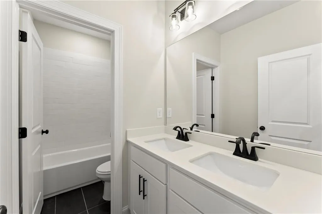 1929 Quarry Park Place Nw, Atlanta, Georgia 30318, 4 Bedrooms Bedrooms, ,4 BathroomsBathrooms,Residential,For Sale,1929 Quarry Park Place Nw,7621996