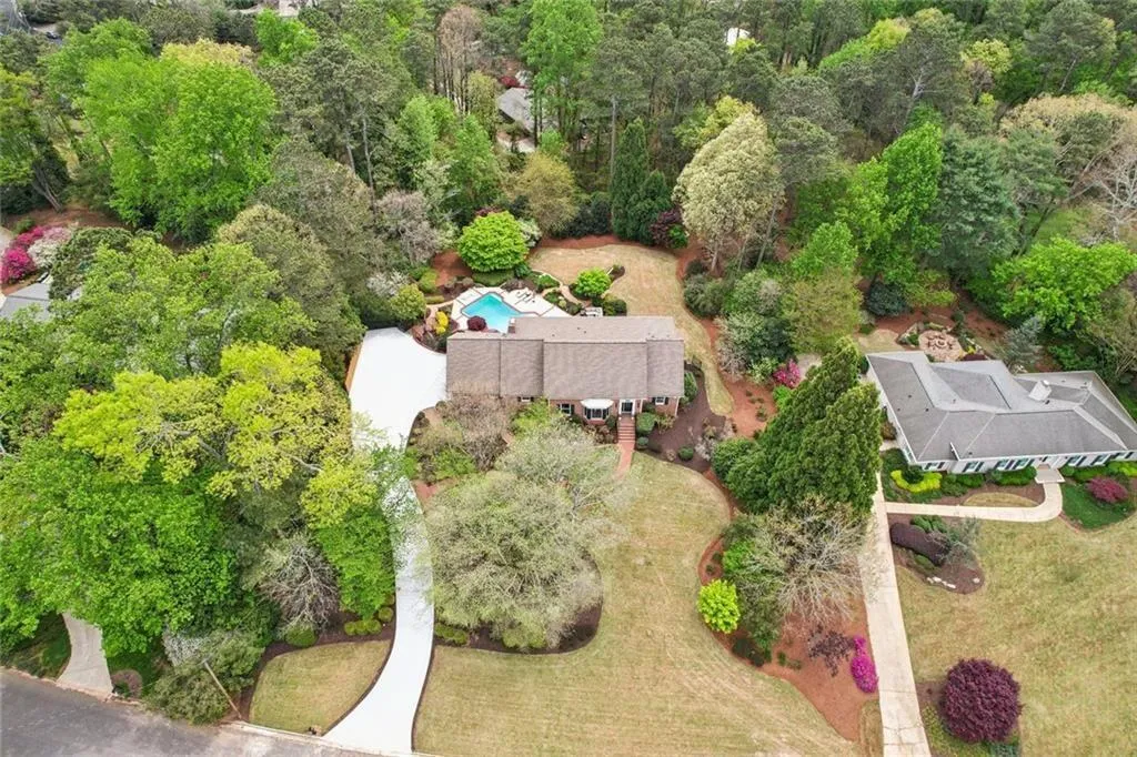 1005 16th Fairway, Sandy Springs, Georgia 30350, 5 Bedrooms Bedrooms, ,5 BathroomsBathrooms,Residential,Sold,1005 16th Fairway,7749652