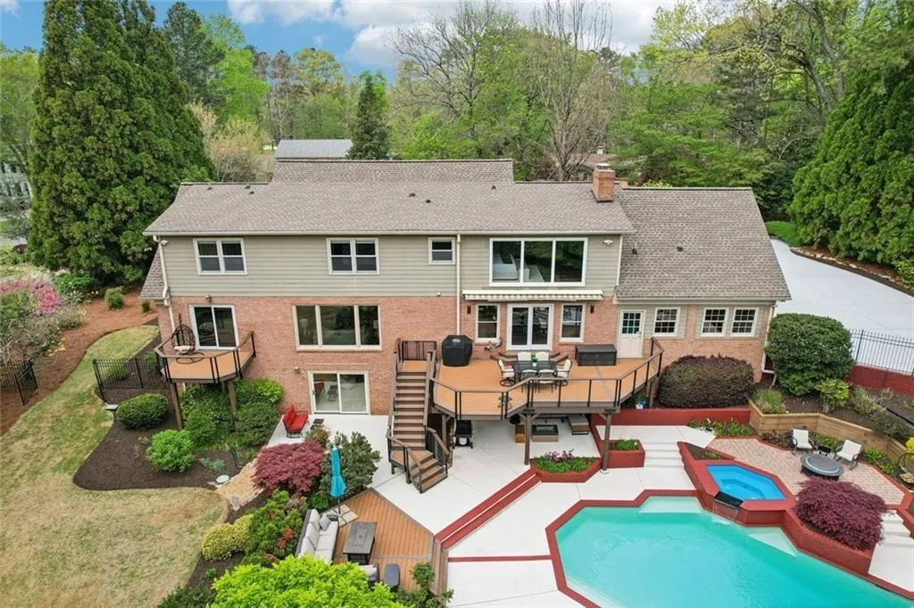 1005 16th Fairway, Sandy Springs, Georgia 30350, 5 Bedrooms Bedrooms, ,5 BathroomsBathrooms,Residential,Sold,1005 16th Fairway,7749652