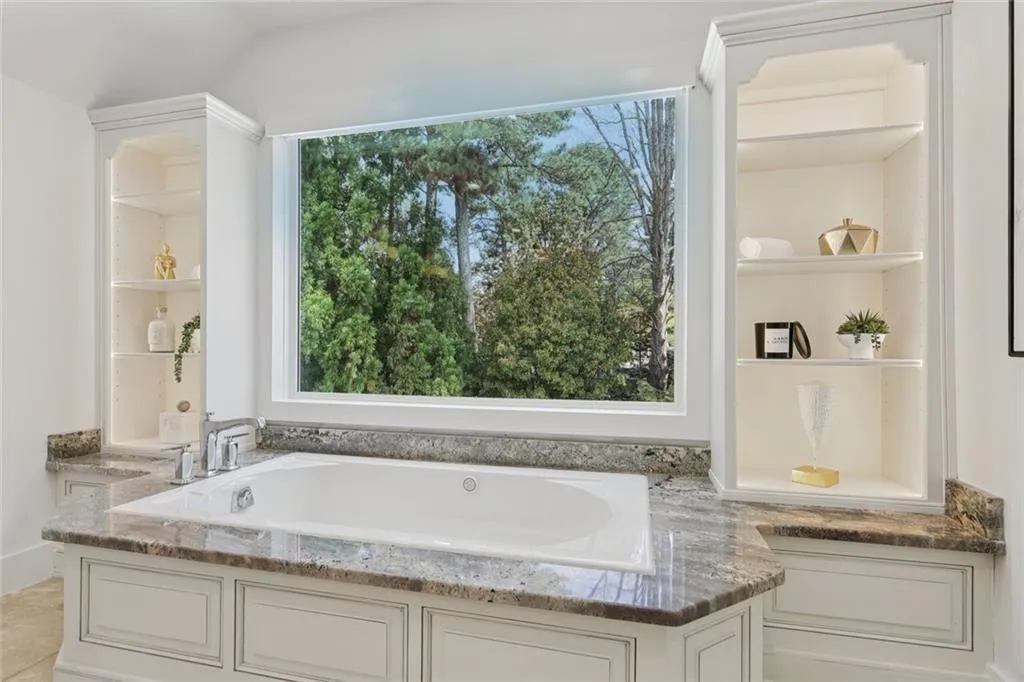 1005 16th Fairway, Sandy Springs, Georgia 30350, 5 Bedrooms Bedrooms, ,5 BathroomsBathrooms,Residential,Sold,1005 16th Fairway,7749652