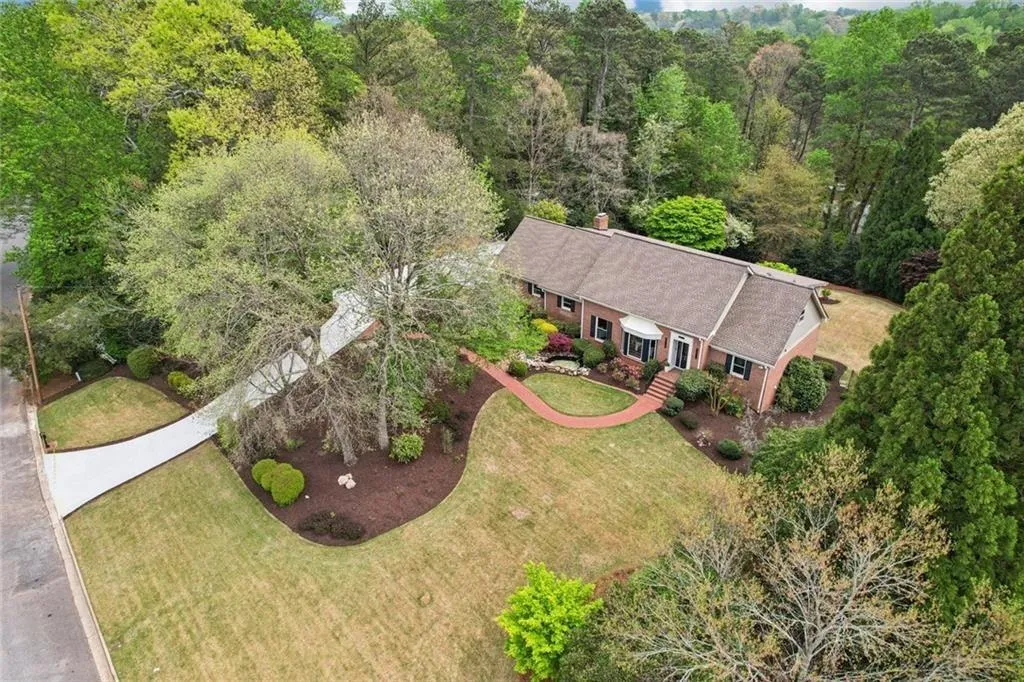 1005 16th Fairway, Sandy Springs, Georgia 30350, 5 Bedrooms Bedrooms, ,5 BathroomsBathrooms,Residential,Sold,1005 16th Fairway,7749652