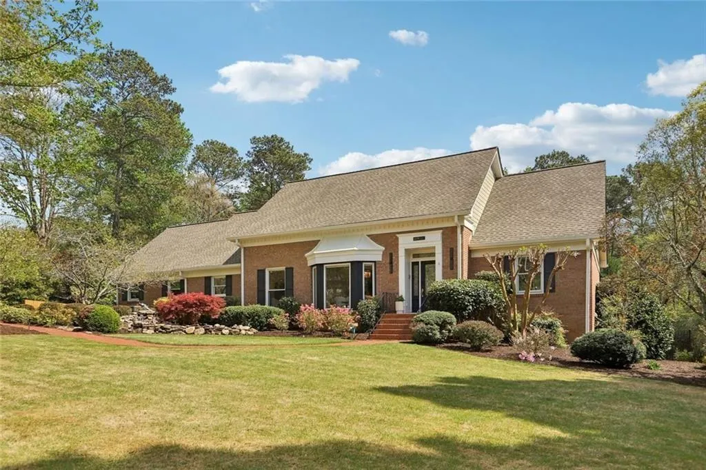 1005 16th Fairway, Sandy Springs, Georgia 30350, 5 Bedrooms Bedrooms, ,5 BathroomsBathrooms,Residential,Sold,1005 16th Fairway,7749652