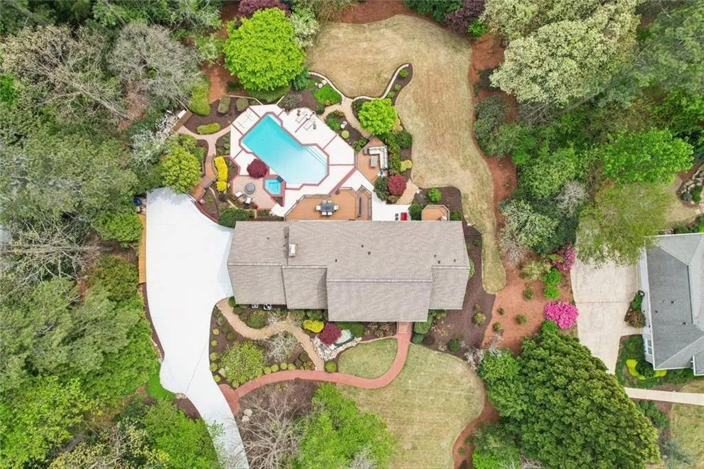 1005 16th Fairway, Sandy Springs, Georgia 30350, 5 Bedrooms Bedrooms, ,5 BathroomsBathrooms,Residential,Sold,1005 16th Fairway,7749652