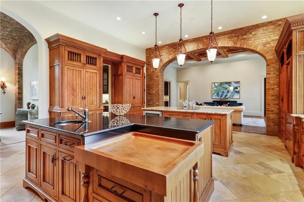 6184 Riverside Drive, Atlanta, Georgia 30328, 6 Bedrooms Bedrooms, ,6 BathroomsBathrooms,Residential,Sold,6184 Riverside Drive,6704567