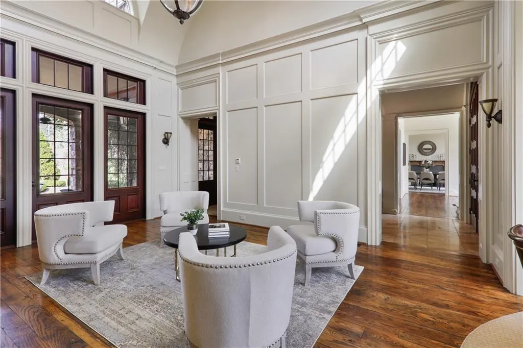 6184 Riverside Drive, Atlanta, Georgia 30328, 6 Bedrooms Bedrooms, ,6 BathroomsBathrooms,Residential,Sold,6184 Riverside Drive,6704567