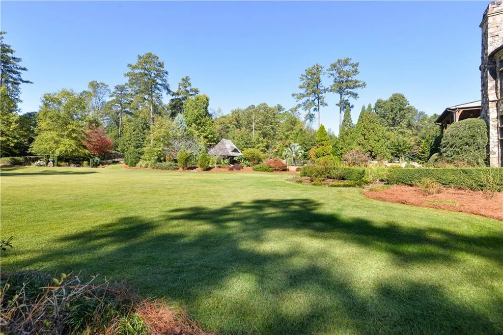 6184 Riverside Drive, Atlanta, Georgia 30328, 6 Bedrooms Bedrooms, ,6 BathroomsBathrooms,Residential,Sold,6184 Riverside Drive,6704567