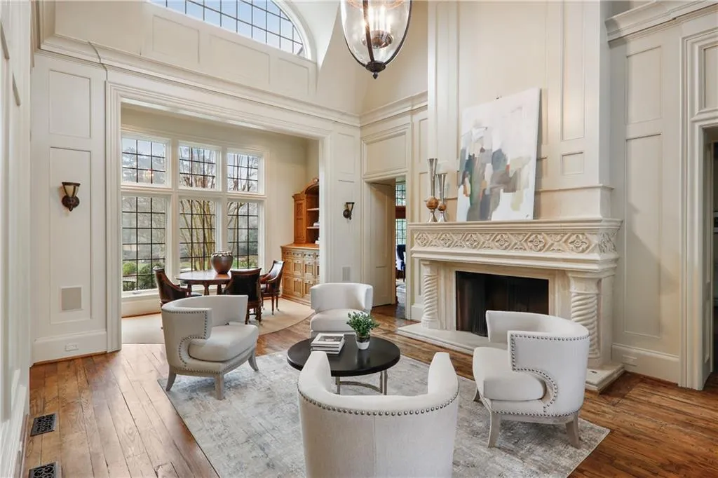 6184 Riverside Drive, Atlanta, Georgia 30328, 6 Bedrooms Bedrooms, ,6 BathroomsBathrooms,Residential,Sold,6184 Riverside Drive,6704567