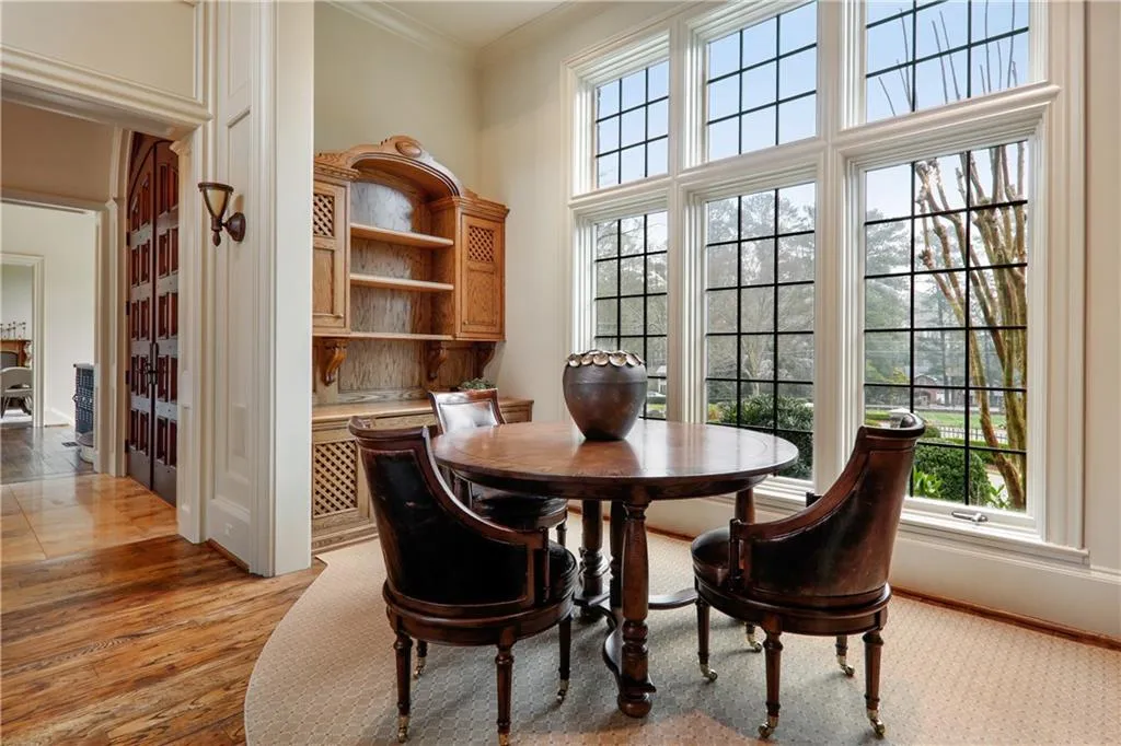 6184 Riverside Drive, Atlanta, Georgia 30328, 6 Bedrooms Bedrooms, ,6 BathroomsBathrooms,Residential,Sold,6184 Riverside Drive,6704567