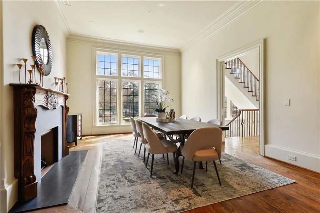 6184 Riverside Drive, Atlanta, Georgia 30328, 6 Bedrooms Bedrooms, ,6 BathroomsBathrooms,Residential,Sold,6184 Riverside Drive,6704567