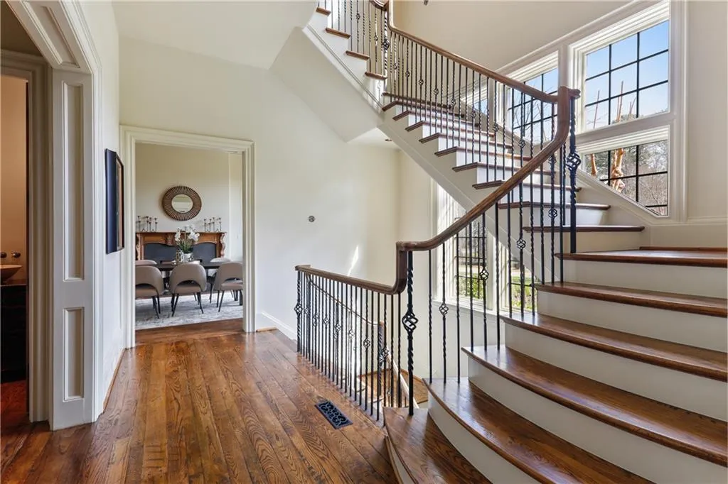 6184 Riverside Drive, Atlanta, Georgia 30328, 6 Bedrooms Bedrooms, ,6 BathroomsBathrooms,Residential,Sold,6184 Riverside Drive,6704567