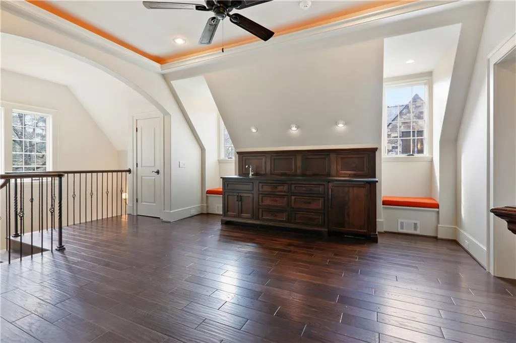 6184 Riverside Drive, Atlanta, Georgia 30328, 6 Bedrooms Bedrooms, ,6 BathroomsBathrooms,Residential,Sold,6184 Riverside Drive,6704567
