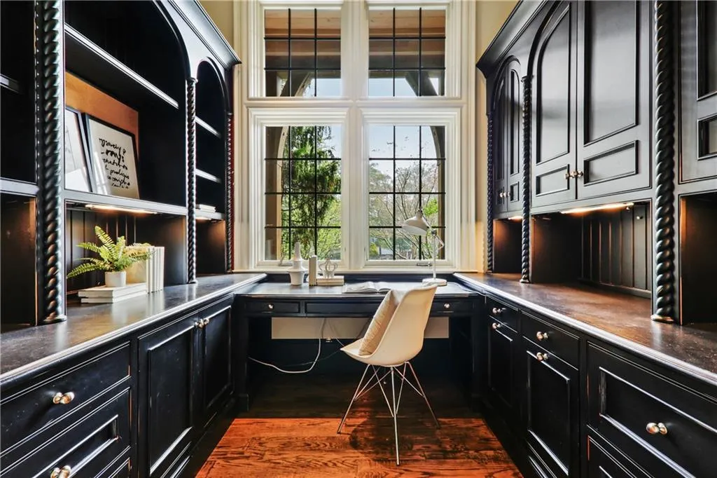 6184 Riverside Drive, Atlanta, Georgia 30328, 6 Bedrooms Bedrooms, ,6 BathroomsBathrooms,Residential,Sold,6184 Riverside Drive,6704567