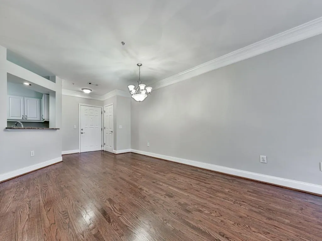 3334 Peachtree Road Ne Unit 614, Atlanta, Georgia 30326, 1 Bedroom Bedrooms, ,1 BathroomBathrooms,Residential,For Sale,3334 Peachtree Road Ne Unit 614,7592448