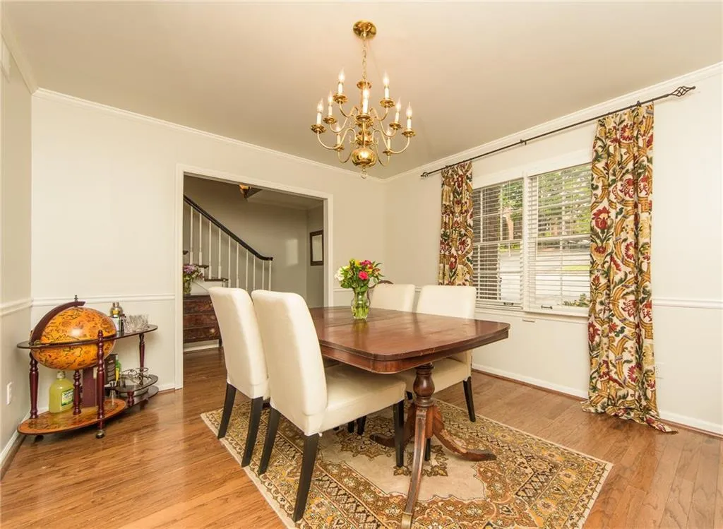 70 Old Ivy Road Ne Unit 54, Atlanta, Georgia 30342, 2 Bedrooms Bedrooms, ,2 BathroomsBathrooms,Residential,Sold,70 Old Ivy Road Ne Unit 54,5845243