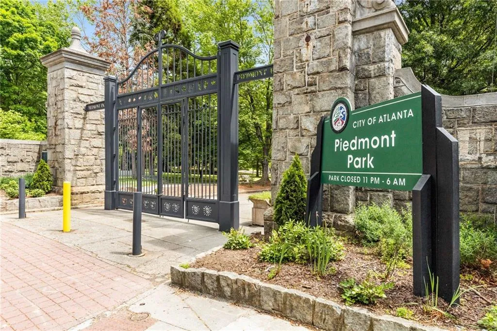222 12th Street Ne Unit 1508, Atlanta, Georgia 30309, 2 Bedrooms Bedrooms, ,2 BathroomsBathrooms,Residential,For Sale,222 12th Street Ne Unit 1508,7569178