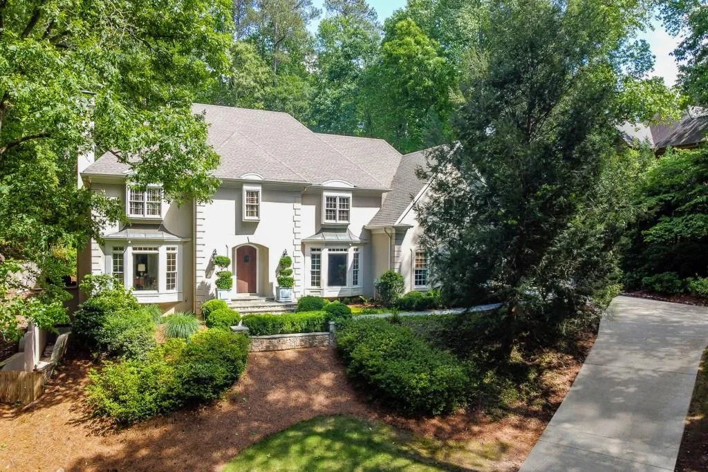 1735 Brandon Hall Drive, Sandy Springs, Georgia 30350, 5 Bedrooms Bedrooms, ,5 BathroomsBathrooms,Residential,Sold,1735 Brandon Hall Drive,7197107