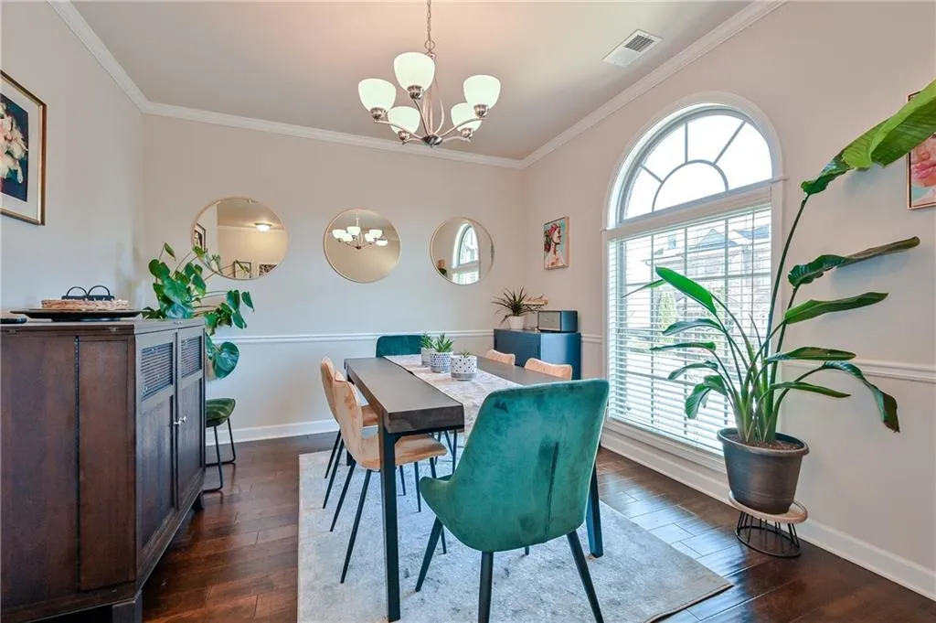 7520 Highlands Point, Sandy Springs, Georgia 30328, 3 Bedrooms Bedrooms, ,3 BathroomsBathrooms,Residential,Sold,7520 Highlands Point,6994055