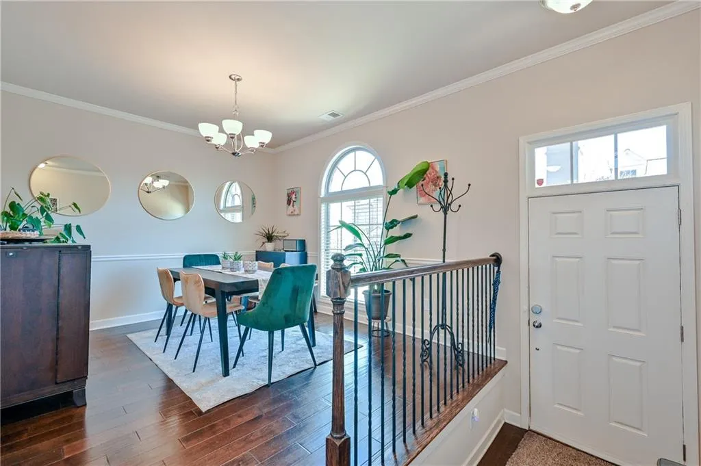 7520 Highlands Point, Sandy Springs, Georgia 30328, 3 Bedrooms Bedrooms, ,3 BathroomsBathrooms,Residential,Sold,7520 Highlands Point,6994055