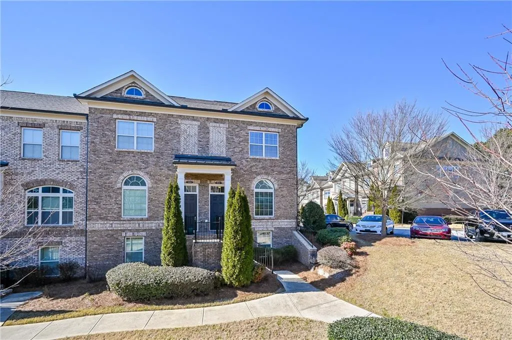 7520 Highlands Point, Sandy Springs, Georgia 30328, 3 Bedrooms Bedrooms, ,3 BathroomsBathrooms,Residential,Sold,7520 Highlands Point,6994055