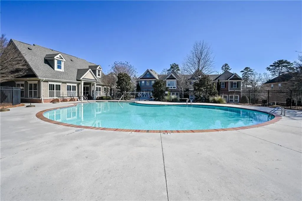 7520 Highlands Point, Sandy Springs, Georgia 30328, 3 Bedrooms Bedrooms, ,3 BathroomsBathrooms,Residential,Sold,7520 Highlands Point,6994055