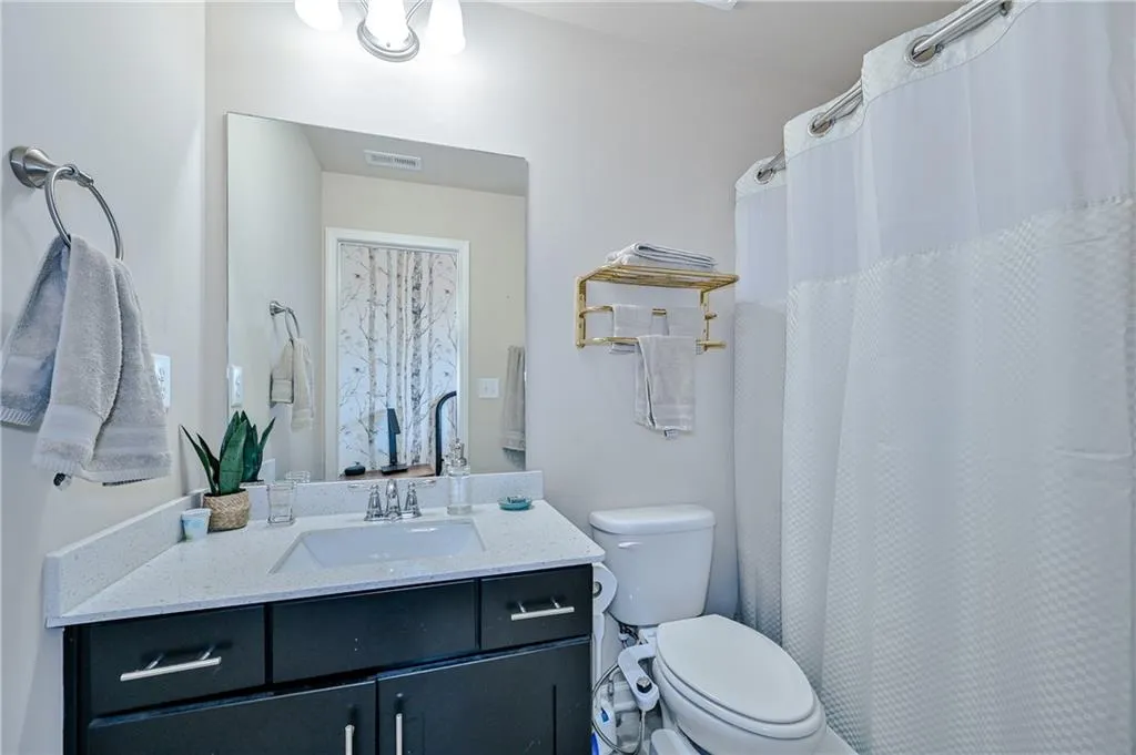 7520 Highlands Point, Sandy Springs, Georgia 30328, 3 Bedrooms Bedrooms, ,3 BathroomsBathrooms,Residential,Sold,7520 Highlands Point,6994055