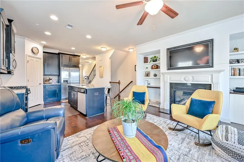 7520 Highlands Point, Sandy Springs, Georgia 30328, 3 Bedrooms Bedrooms, ,3 BathroomsBathrooms,Residential,Sold,7520 Highlands Point,6994055