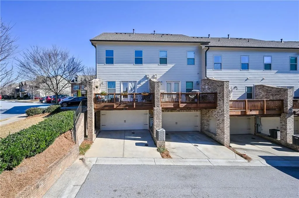 7520 Highlands Point, Sandy Springs, Georgia 30328, 3 Bedrooms Bedrooms, ,3 BathroomsBathrooms,Residential,Sold,7520 Highlands Point,6994055