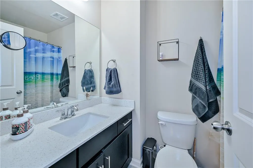 7520 Highlands Point, Sandy Springs, Georgia 30328, 3 Bedrooms Bedrooms, ,3 BathroomsBathrooms,Residential,Sold,7520 Highlands Point,6994055