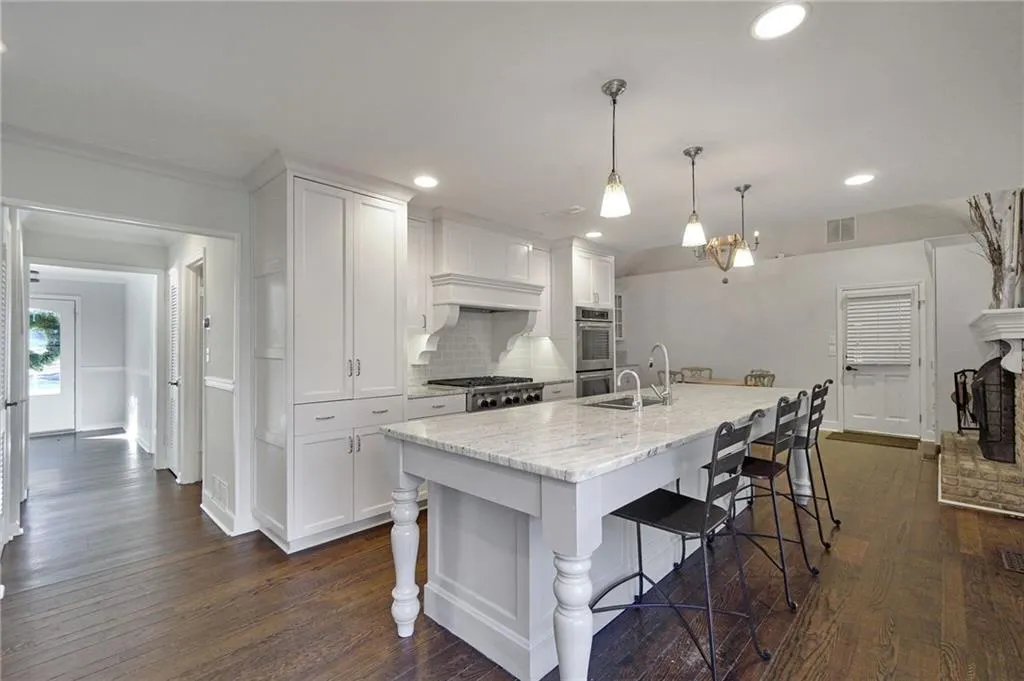 410 Forest Hills Drive, Sandy Springs, Georgia 30342, 5 Bedrooms Bedrooms, ,4 BathroomsBathrooms,Residential,Sold,410 Forest Hills Drive,5958128