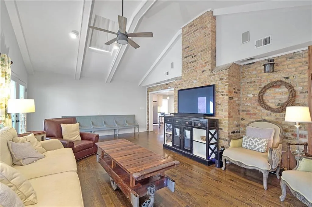 410 Forest Hills Drive, Sandy Springs, Georgia 30342, 5 Bedrooms Bedrooms, ,4 BathroomsBathrooms,Residential,Sold,410 Forest Hills Drive,5958128