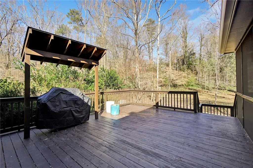 410 Forest Hills Drive, Sandy Springs, Georgia 30342, 5 Bedrooms Bedrooms, ,4 BathroomsBathrooms,Residential,Sold,410 Forest Hills Drive,5958128