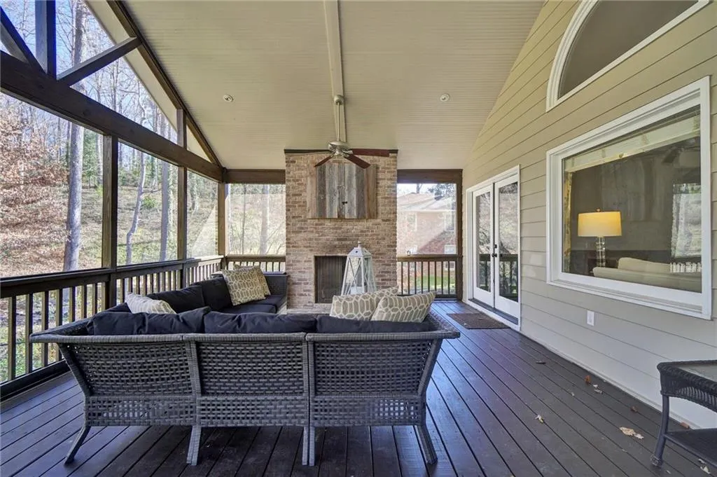 410 Forest Hills Drive, Sandy Springs, Georgia 30342, 5 Bedrooms Bedrooms, ,4 BathroomsBathrooms,Residential,Sold,410 Forest Hills Drive,5958128