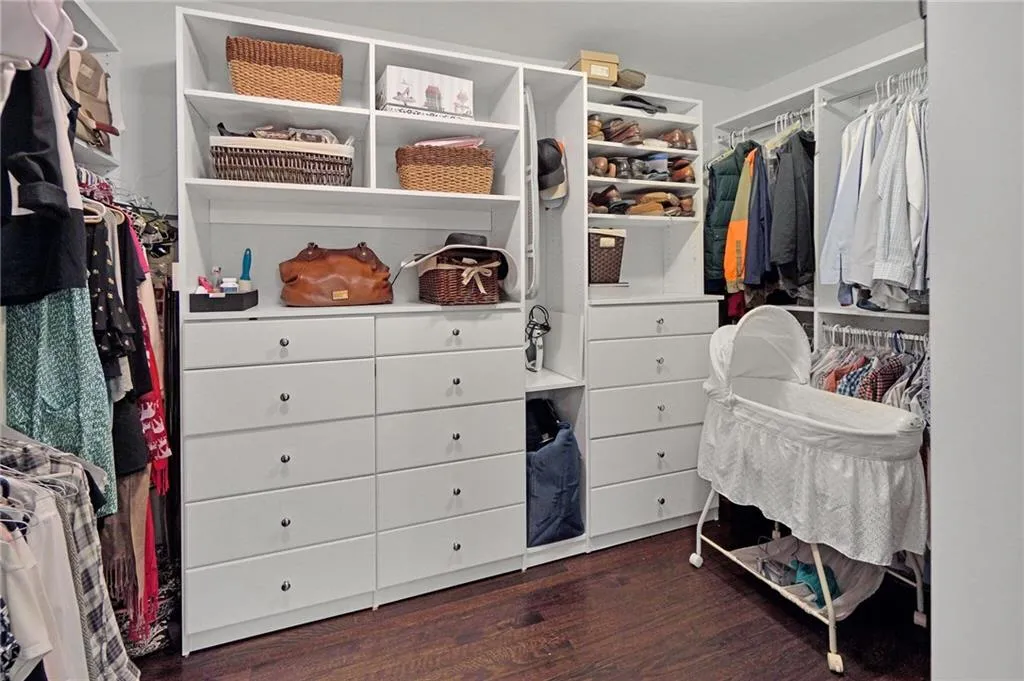 410 Forest Hills Drive, Sandy Springs, Georgia 30342, 5 Bedrooms Bedrooms, ,4 BathroomsBathrooms,Residential,Sold,410 Forest Hills Drive,5958128