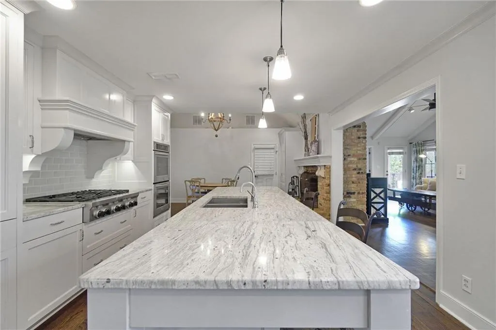 410 Forest Hills Drive, Sandy Springs, Georgia 30342, 5 Bedrooms Bedrooms, ,4 BathroomsBathrooms,Residential,Sold,410 Forest Hills Drive,5958128