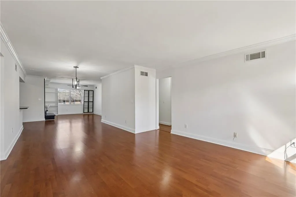 750 Dalrymple Road Unit B4, Sandy Springs, Georgia 30328, 3 Bedrooms Bedrooms, ,2 BathroomsBathrooms,Residential,Sold,750 Dalrymple Road Unit B4,7718581