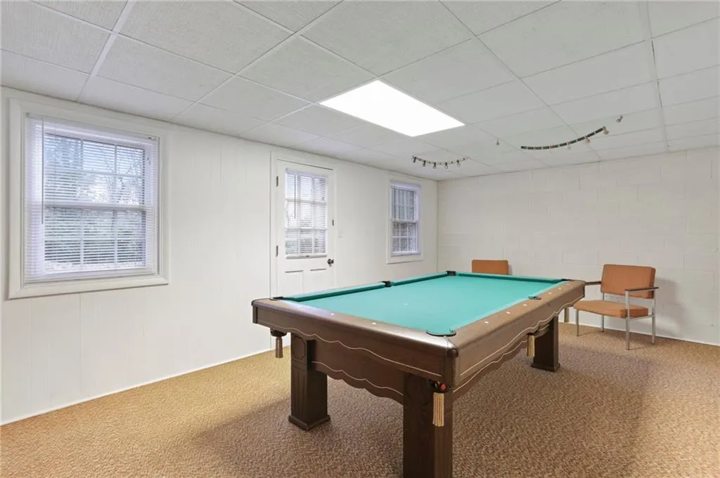 310 Hunters Trace Circle, Sandy Springs, Georgia 30328, 5 Bedrooms Bedrooms, ,3 BathroomsBathrooms,Residential,Sold,310 Hunters Trace Circle,6680810