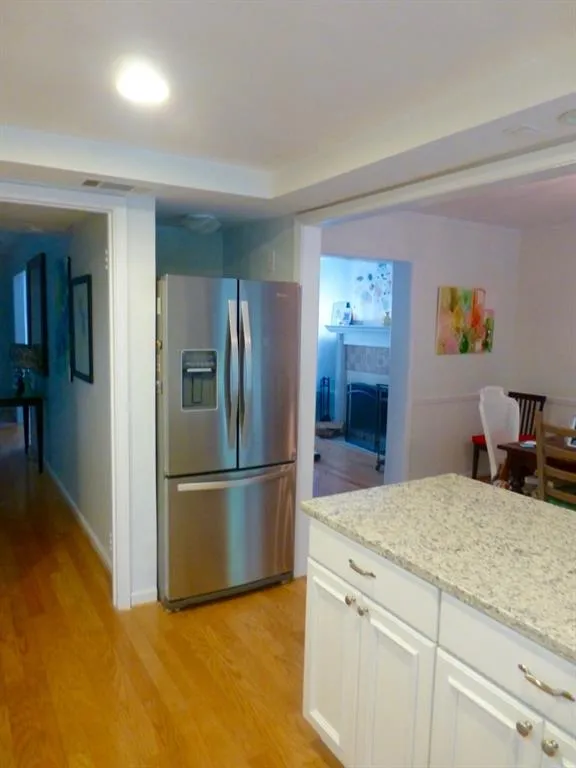 5400 Roswell Road Unit J4, Atlanta, Georgia 30342, 3 Bedrooms Bedrooms, ,2 BathroomsBathrooms,Residential,Sold,5400 Roswell Road Unit J4,5692896