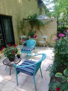 5400 Roswell Road Unit J4, Atlanta, Georgia 30342, 3 Bedrooms Bedrooms, ,2 BathroomsBathrooms,Residential,Sold,5400 Roswell Road Unit J4,5692896