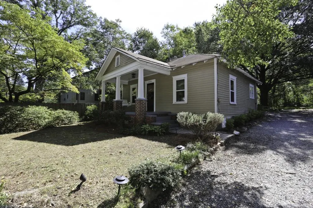 2624 Forrest Avenue Nw, Atlanta, Georgia 30318, 2 Bedrooms Bedrooms, ,1 BathroomBathrooms,Residential,Sold,2624 Forrest Avenue Nw,5750237