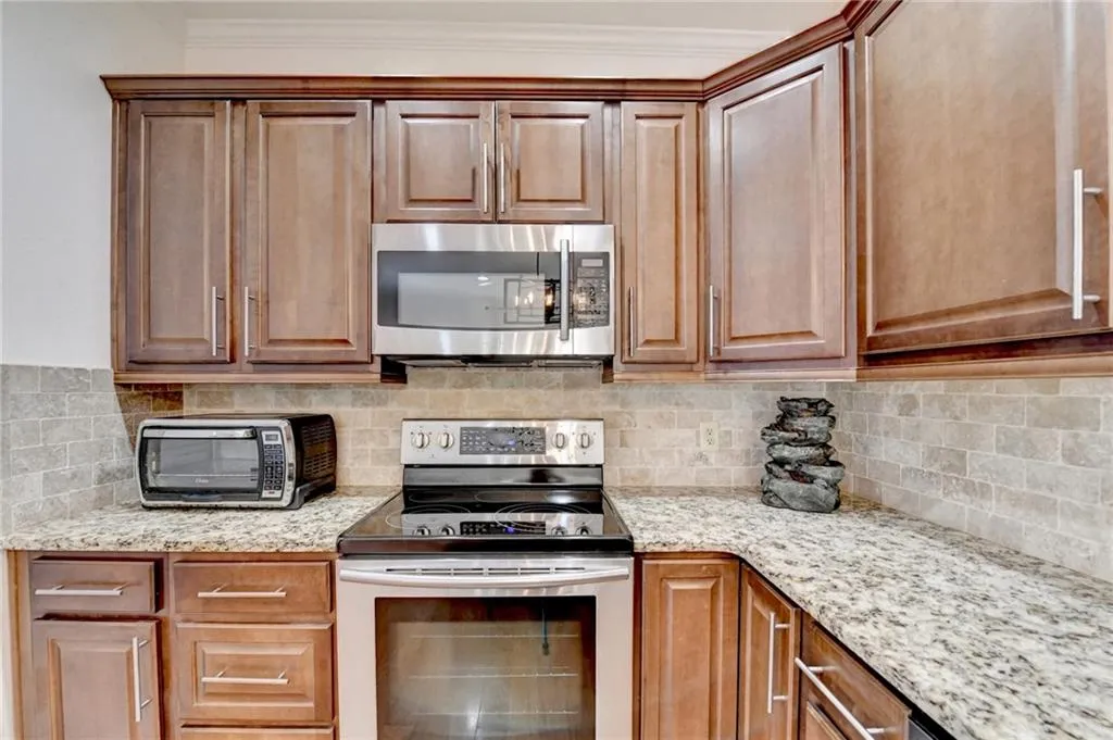 2865 Lenox Road Ne Unit 409, Atlanta, Georgia 30324, 2 Bedrooms Bedrooms, 0 ,2 BathroomsBathrooms,Residential,For Sale,2865 Lenox Road Ne Unit 409,7779465