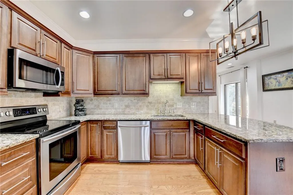 2865 Lenox Road Ne Unit 409, Atlanta, Georgia 30324, 2 Bedrooms Bedrooms, 0 ,2 BathroomsBathrooms,Residential,For Sale,2865 Lenox Road Ne Unit 409,7779465