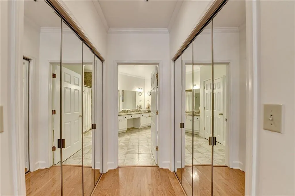 2865 Lenox Road Ne Unit 409, Atlanta, Georgia 30324, 2 Bedrooms Bedrooms, 0 ,2 BathroomsBathrooms,Residential,For Sale,2865 Lenox Road Ne Unit 409,7779465