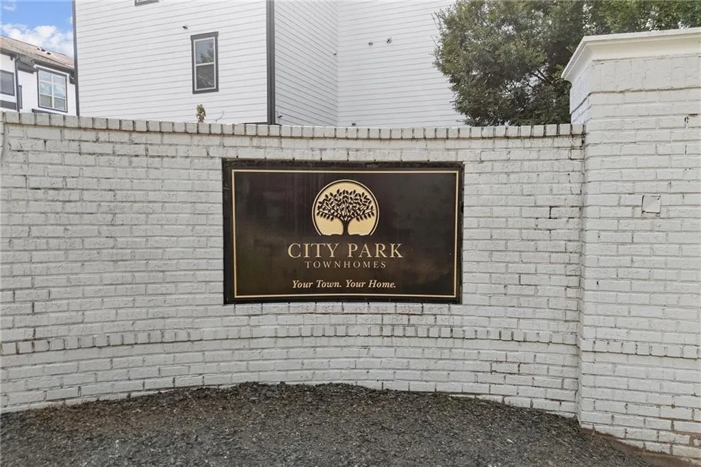 216 Semel Drive Nw Unit 362, Atlanta, Georgia 30309, 2 Bedrooms Bedrooms, 0 ,2 BathroomsBathrooms,Residential,For Sale,216 Semel Drive Nw Unit 362,7834817