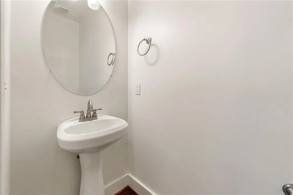 216 Semel Drive Nw Unit 362, Atlanta, Georgia 30309, 2 Bedrooms Bedrooms, 0 ,2 BathroomsBathrooms,Residential,For Sale,216 Semel Drive Nw Unit 362,7834817