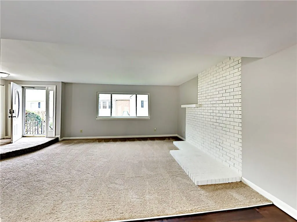 7082 Stonington Drive, Sandy Springs, Georgia 30328, 3 Bedrooms Bedrooms, ,2 BathroomsBathrooms,Residential,Sold,7082 Stonington Drive,6522425 7082 Stonington Drive, Sandy Springs, Georgia 30328, 3 Bedrooms Bedrooms, ,2 BathroomsBathrooms,Residential,Sold,7082 Stonington Drive,6522425