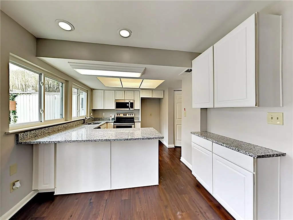 7082 Stonington Drive, Sandy Springs, Georgia 30328, 3 Bedrooms Bedrooms, ,2 BathroomsBathrooms,Residential,Sold,7082 Stonington Drive,6522425 7082 Stonington Drive, Sandy Springs, Georgia 30328, 3 Bedrooms Bedrooms, ,2 BathroomsBathrooms,Residential,Sold,7082 Stonington Drive,6522425